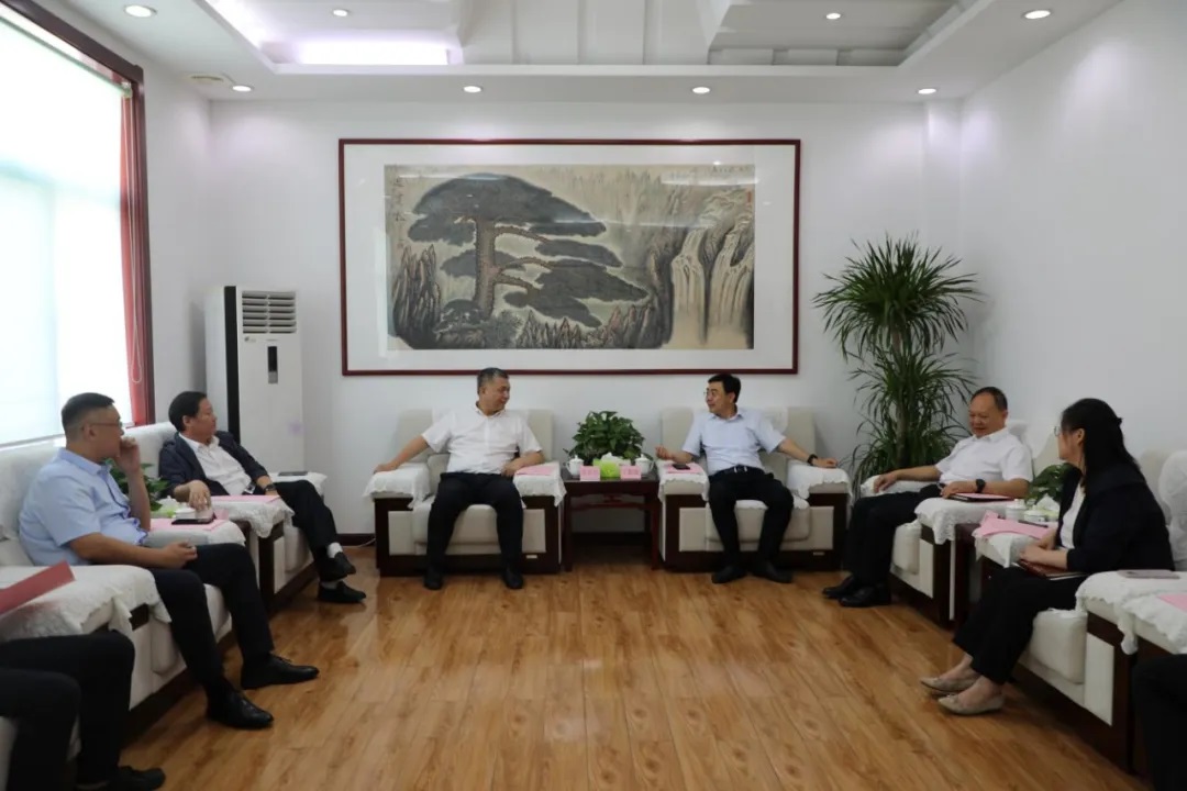 山東農(nóng)業(yè)集團黨委書記、董事長張傳洪一行到訪山東水設(shè)